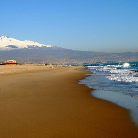 I Colori Di Sara Bed & Breakfast Catania Bagian luar foto