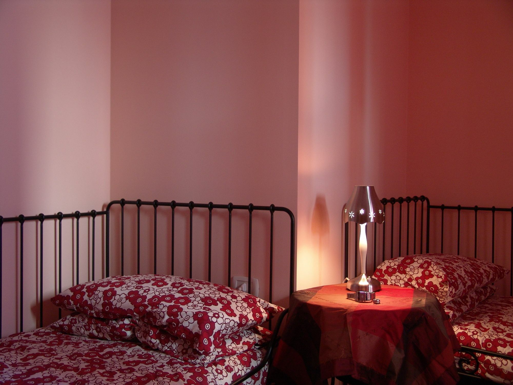 I Colori Di Sara Bed & Breakfast Catania Bagian luar foto