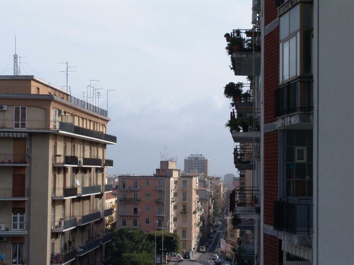 I Colori Di Sara Bed & Breakfast Catania Bagian luar foto